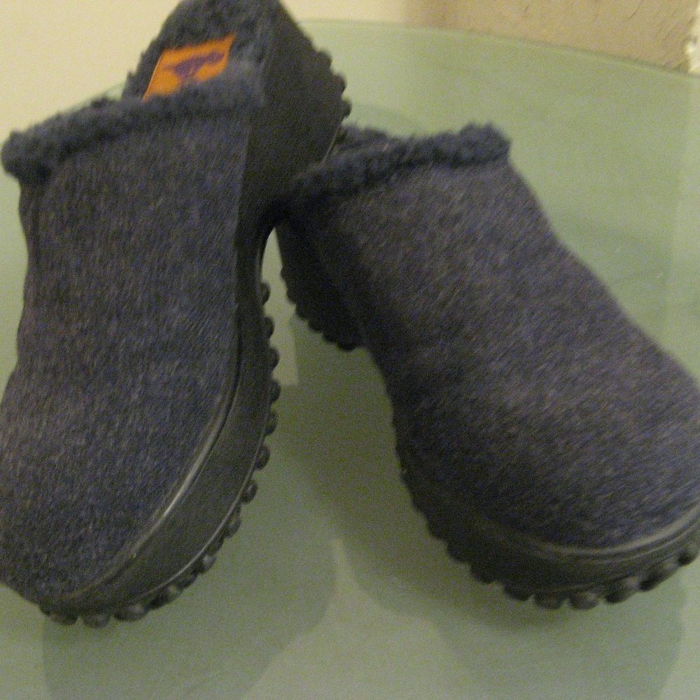 Rocket Dog clogs  womens size 10M